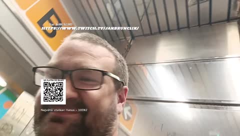 Žobrák hrotí žobráka