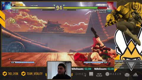 Hé hé hé hé hé ! Avec le arrière hp et du bon combat !