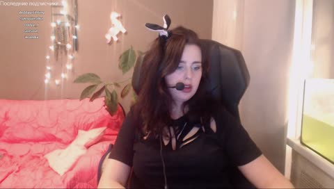 Расскажи свою историю - получи баблишка на доширак.