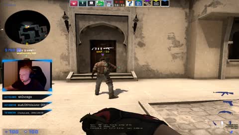 Spiller Faceit med gutterne