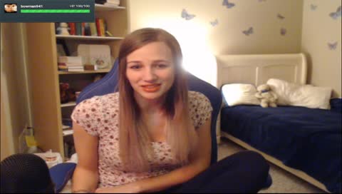 Chillin and Chattin with some lovely people <3 Come say hi! :3