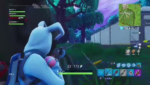 Fat guy plays Sqauds omegalul