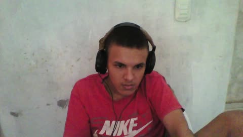 JOGANDO UM JOGINHO DIFERENTE HEHEHE ESPERO Q GOSTEM  '-'-'-'-'-'-'☠  !comandos !sub