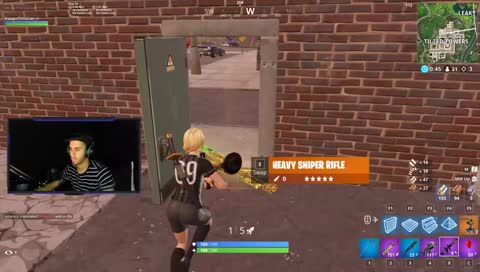 Hey Bigheads | @HaaanChristian on Twitter & IG