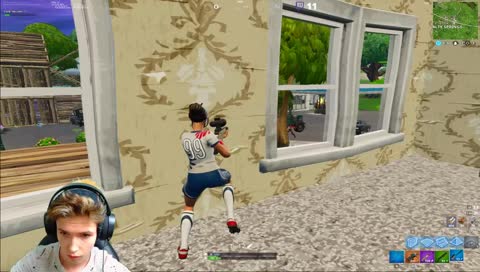 [FR/PC] VECROM→ squad snip & build fight #TRAINFORGAWINTER   <3( New alerte, !youtube, !discord, !twitter, !sub, !don ) 
