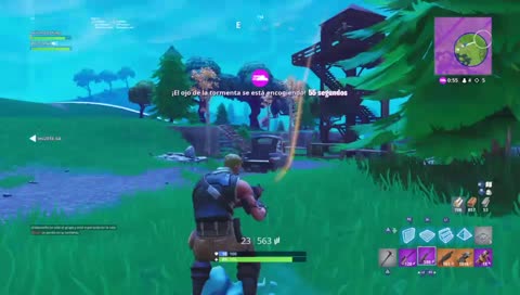Jugando fortnite