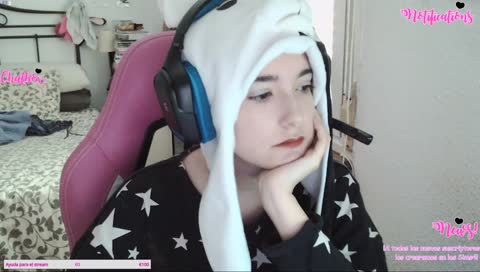 Las suscripciones equivalen a un cofre de @streamloots + 1000 zanahorias