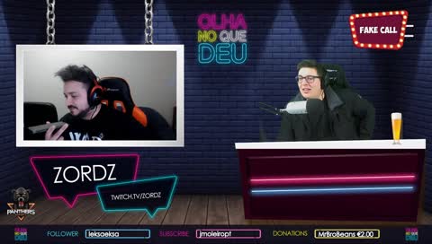 Zordz é gay e meteu o dedo no cu