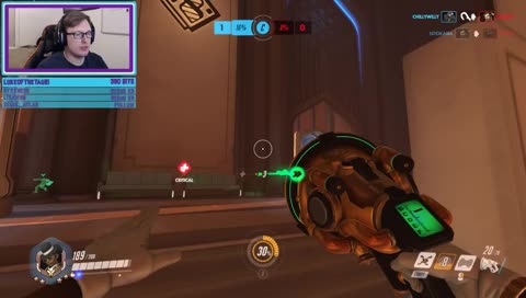 Shaking salt | Gold-ish Lucio