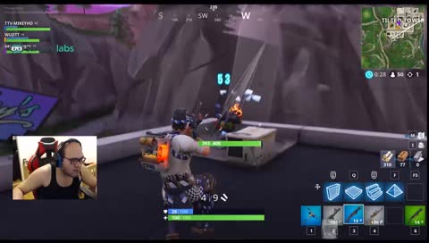 I am Fortnite NOOB..... CARRY ME PLZZZ 堡壘菜雞...