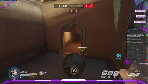 Voice Actor Plays Overwatch!