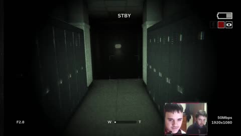 [ESP] Outlast 2 con colegas y nuevos componentes de PC.