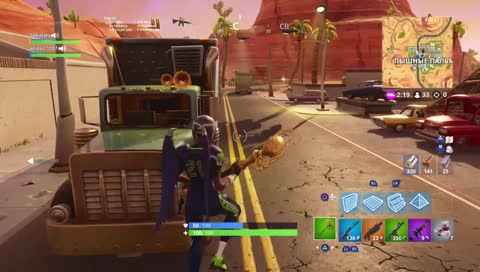 плюнул в лицо просто