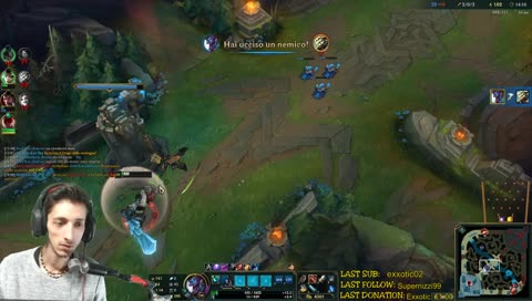 che cazz è? un pesce? BLOBLBOBLBOBLOBBLOB