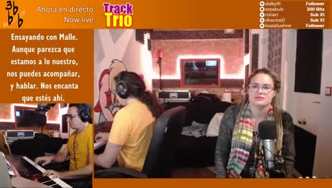 Ensayando. Muy pronto una programación regular de música en directo con Track-Trío