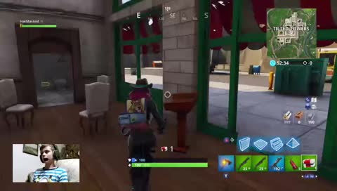 Szejdai Fojtnájt! Just chilling!