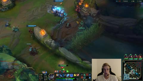 Akaadian ~ 12-3 inhouses, 4-7 inhouses, rest of day is soloqueue