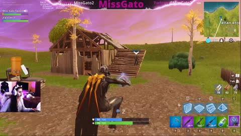 Spank that follow button :D Lets be Friends!