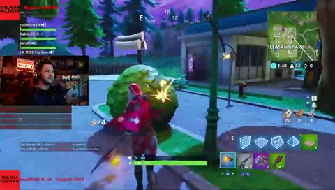 [fr] bambi est dans la place