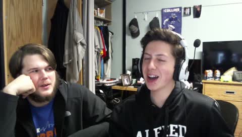 Drunk games with friends! - Followers [166/175] !yt !twitter !newvid !discord