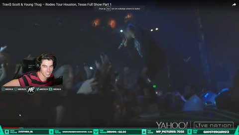 HAHAHA Casper belike in het publiek 