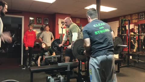 Bench Day at Thompson's Gym. Special guests Todd Talford (2 time USAPL BP National Champ) and Scottie Duncan.