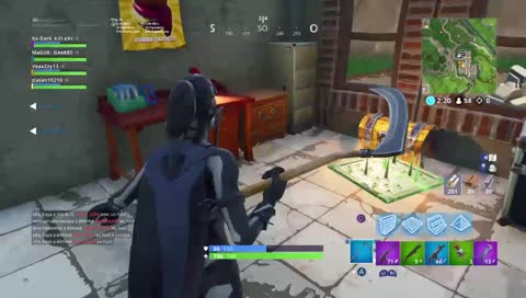 GAME SNIP Fortnite [FR/PS4] 1200+ WIN 