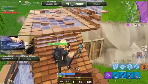 Playing some solos and some solo scrims. !discord !youtube !twitter