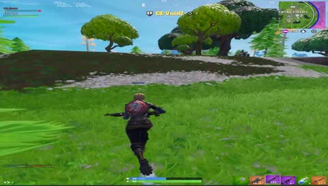 spelar fortnite kom och titta: !Res !Discord