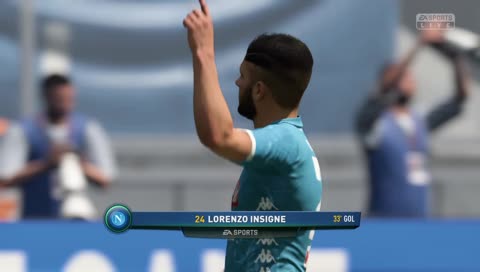 Sono scarso a fifa ma fortnite si sta aggiornando