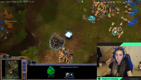 [[Directo  con Pablo Astudillo]]
"VIEWERS Tournament when I get to 1k followers!! With a Starcraft Tshirt as a prize!"   😊 