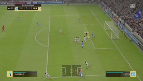 МОЙ ПЕРВЫЙ СОСТАВ В ULTIMATE TEAM! Учусь играть в fifa 19!! PS4!