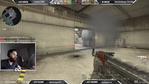 YO smileW !chair | !goals | !discord | !res | !insta | !lurk