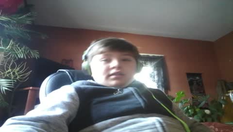 riskyclanmaster12's mobile stream