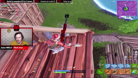 Met de kijkers, even stretch uit testen Join The !discord