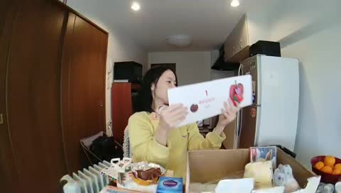 Winter in Tokyo. Take a walk with me :) : 18 weeks pregnant. 5 months.