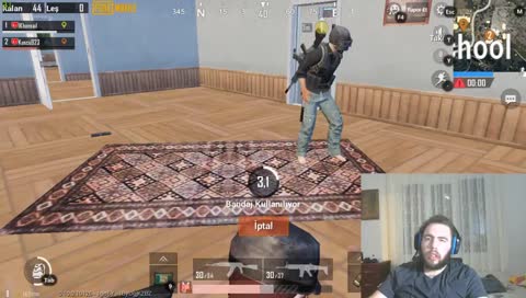 İki Tür Spray Vardır: Adam Öldürenler ve BENİMKİLER (Pubg Mobile Canlı Yayın)