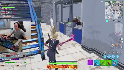 Urlaub FaceCam/HandCam New 40zoll Monitor BOOM 1080p/60Fps GER/ENG !giveaway  Sub with !prime @MiLcKa12  !discord !youtube