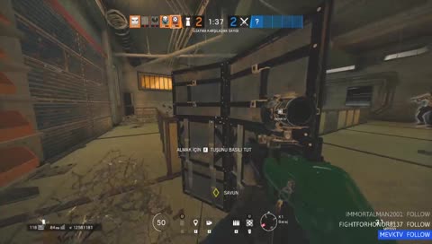 R6 sizdede ara sıra takılıyor yada donuyormu ?