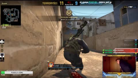 Oponent spotkany w pokoju i walony ostro na pizdeczqe