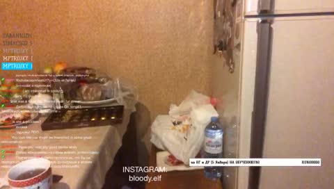 готовлю папе ужин 🌈💙INSTAGRAM.COM/BLOODY.ELF💙