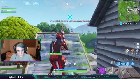 Friday night fortnut?
