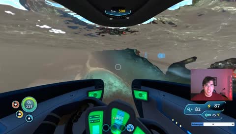 Exploring the Aurora and hopefully not getting eaten by any leviathan