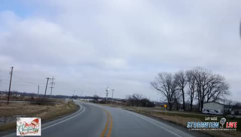 12-22-18 A Saturday mid-afternoon drive to Watseka. Holiday spirits in the air. (I do not own the rights to the music playing)
