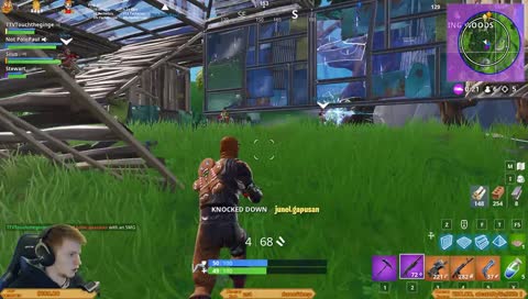 What kind of weather do cupcakes like? Sprinkles