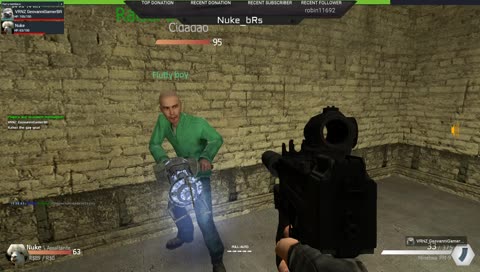 Jogando Gmod