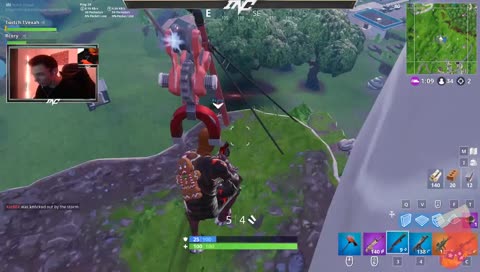 lowkey digging the ear buds ! (new hot keys!)@InControlHq /!giveaway !sr !groovvymoods