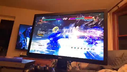 mobile holiday stream