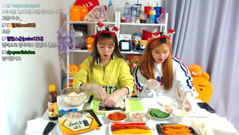 새우튀김+참치마요+김치 김밥을 만들어보쟈