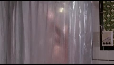 Смотрим Один дома 1,2. Не забываем подписываться.Всем новогоднего настроения 